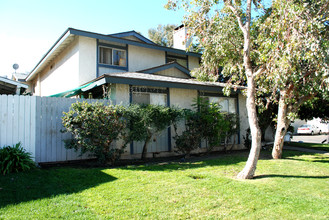 Orange Olive Tree Apartments in Orange, CA - Building Photo - Building Photo