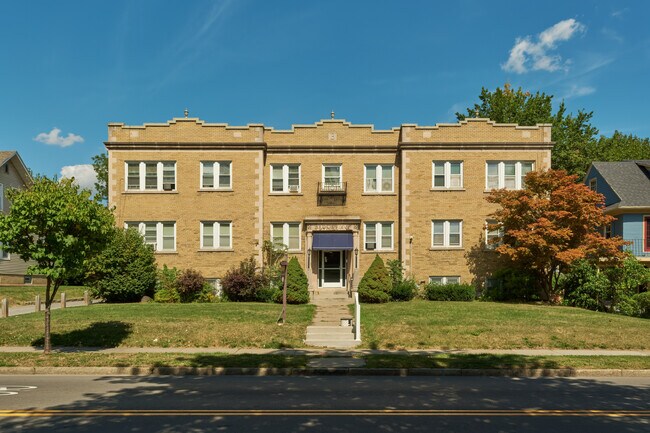 Brookview Apartments in Rochester, NY - Building Photo - Building Photo