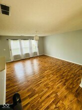 6932 Thousand Oaks Ln in Indianapolis, IN - Building Photo - Building Photo