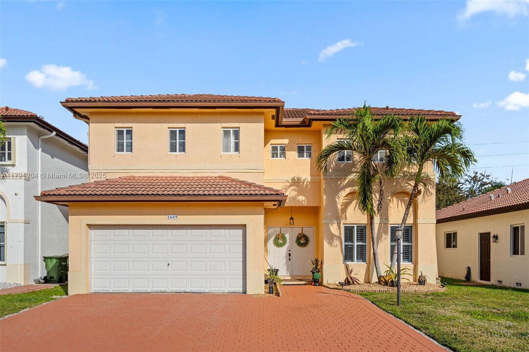 2609 NE 42nd Ave in Homestead, FL - Building Photo