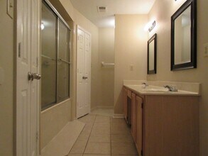 6749 Ross Ridge Dr in Memphis, TN - Building Photo - Building Photo