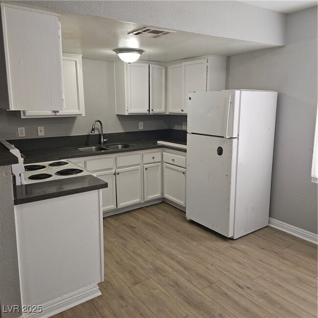 property at 4720 Cessna Ave