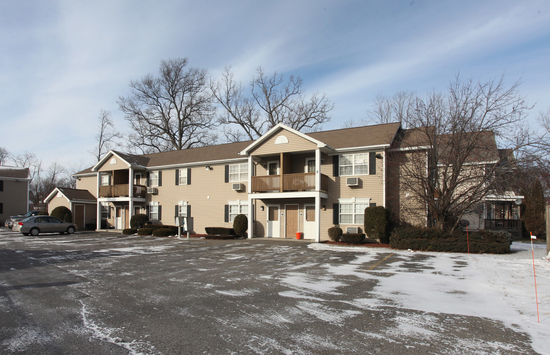 Pleasant Village Apartments in Schenectady, NY - Foto de edificio