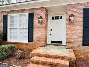 402 Camelot Dr in Lagrange, GA - Building Photo - Building Photo