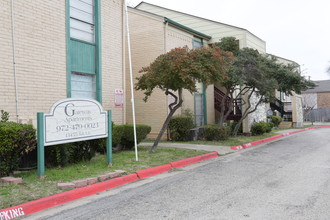 Gateway(old) in Dallas, TX - Foto de edificio - Building Photo