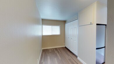 MEL Melbourne Apartments in Seattle, WA - Building Photo - Interior Photo