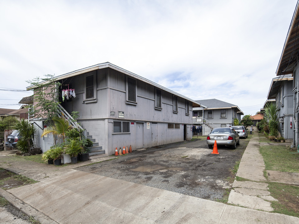 946 Winant St in Honolulu, HI - Building Photo