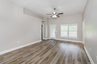 1225 Sheridan Bay Dr in Ruskin, FL - Building Photo - Building Photo