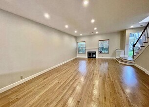 959 La Mesa Terrace in Sunnyvale, CA - Building Photo - Building Photo