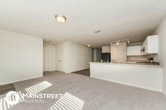 230 Hyacinth Ct in Poinciana, FL - Foto de edificio - Building Photo