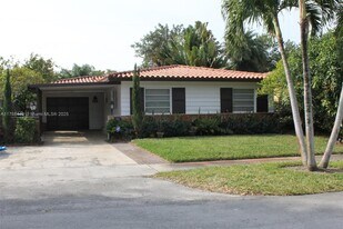4540 SW 15th St in Miami, FL - Building Photo
