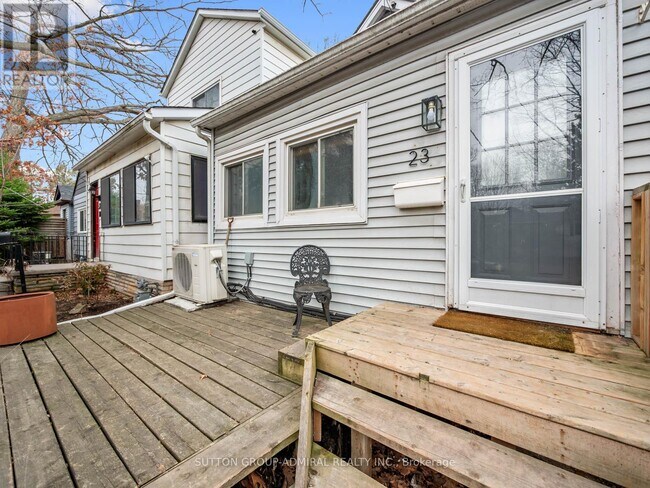 23 Kenworthy Ave in Toronto, ON - Building Photo - Building Photo