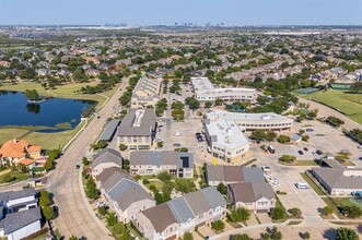 2478 King Arthur Blvd in Lewisville, TX - Foto de edificio - Building Photo