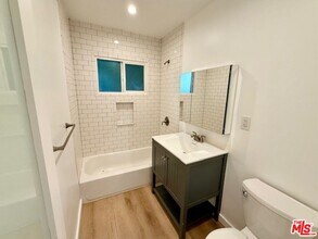 1143 N Formosa Ave in West Hollywood, CA - Building Photo - Building Photo