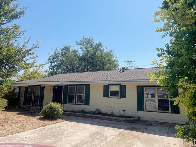 454 Anton Dr in San Antonio, TX - Building Photo - Building Photo