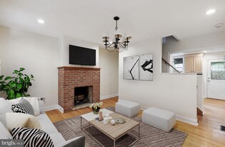 764 S Hicks St in Philadelphia, PA - Building Photo