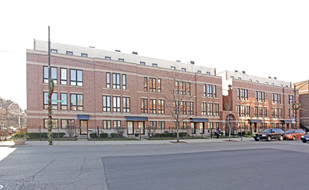 1301-1317 W Belmont Ave in Chicago, IL - Building Photo