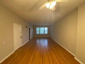 4530 N Lincoln Ave in Chicago, IL - Foto de edificio - Building Photo