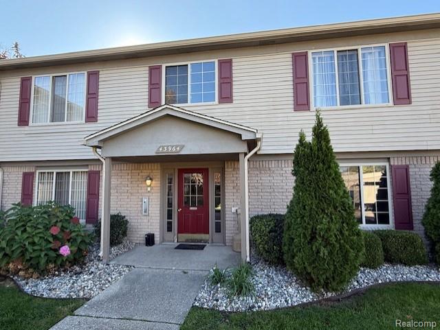 43964 Freeway Dr in Sterling Heights, MI - Building Photo