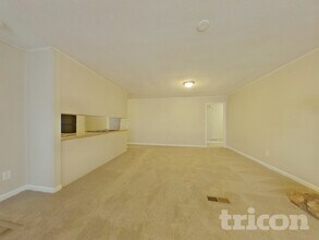 5020 Horton Pl in Douglasville, GA - Foto de edificio - Building Photo