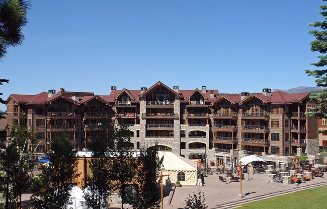 Iron Horse Lodge in Truckee, CA - Foto de edificio - Building Photo