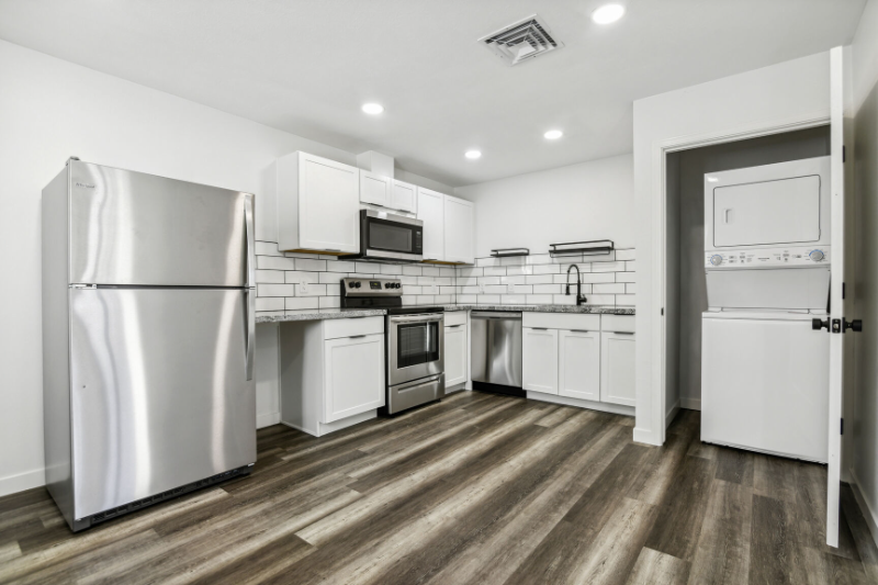 1227 W 4th St, Unit 1 in Tempe, AZ - Building Photo