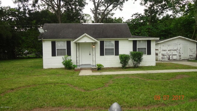 property at 253 Jackson Ave N