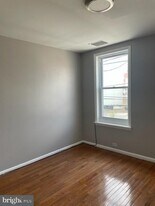 2555 Grays Ferry Ave in Philadelphia, PA - Building Photo