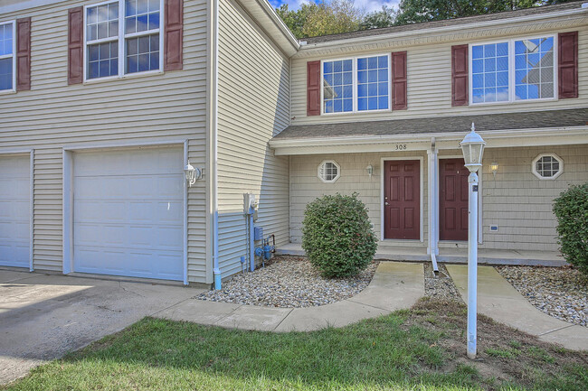 property at 315 Windwood Ct