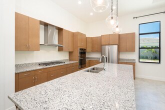 13378 Artisan Cir in Palm Beach Gardens, FL - Building Photo - Building Photo