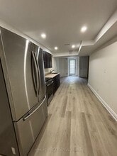 5898 Mersey St in Mississauga, ON - Building Photo - Building Photo