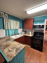 576 County Road 3605 in Bullard, TX - Foto de edificio - Building Photo