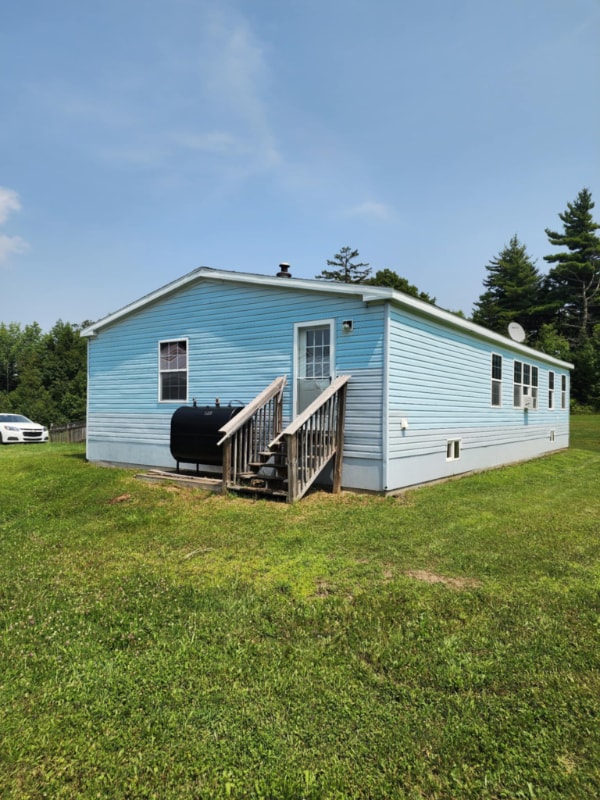 475 Cold Spring Rd in Williamstown, VT - Foto de edificio - Building Photo
