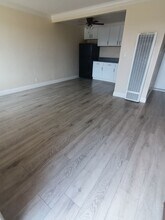2501 Edison Ave in Sacramento, CA - Building Photo - Building Photo
