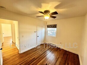 1252 NW Milwaukee Ave in Bend, OR - Building Photo - Building Photo