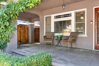 850 E Carmen Ave in Fresno, CA - Building Photo - Building Photo