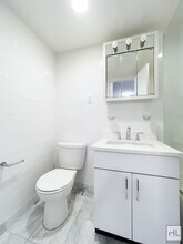 E 16 ST in New York, NY - Building Photo - Building Photo