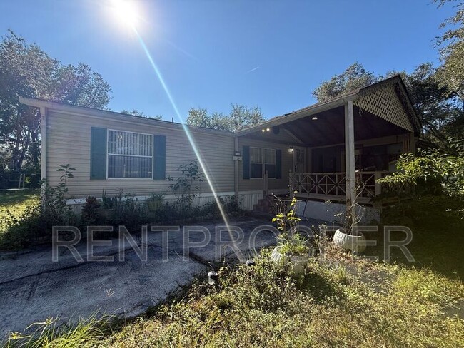 property at 18240 Lynbrook Rd