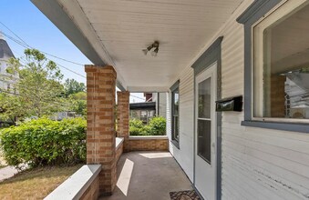 1007 Sherman St SE in Grand Rapids, MI - Building Photo - Building Photo