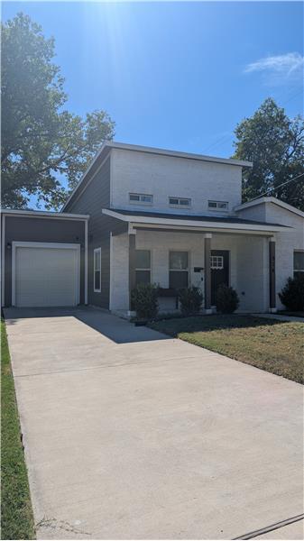 property at 914 E Louisiana Ave