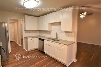 435 Stoney Run Dr in McLeansville, NC - Building Photo - Building Photo