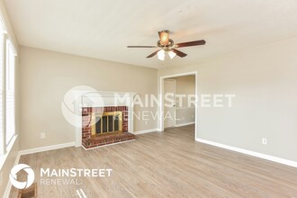607 E Lake Cove in La Vergne, TN - Building Photo - Building Photo
