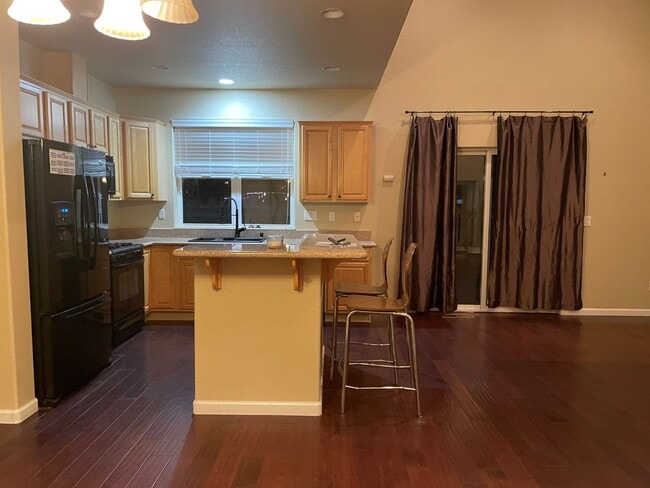 1042 Floral Ridge Way in Sparks, NV - Building Photo - Building Photo