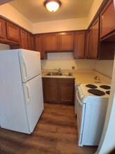 2483 E Maple Rd in Birmingham, MI - Foto de edificio - Building Photo