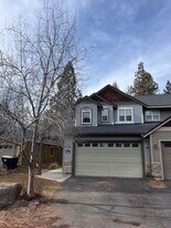 165 Timber Pine Pl in Sisters, OR - Building Photo