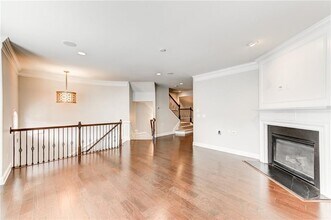 3695 E Paces Walk in Atlanta, GA - Building Photo - Building Photo
