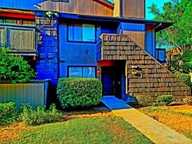 1190 S Winery Ave, Unit 143 in Fresno, CA - Building Photo