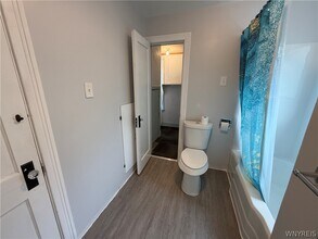 1035 Oliver St in North Tonawanda, NY - Building Photo - Building Photo