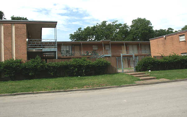 East Villa Apartments in Houston, TX - Foto de edificio