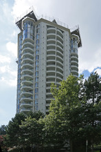 Wimbledon Club in Burnaby, BC - Building Photo - Building Photo